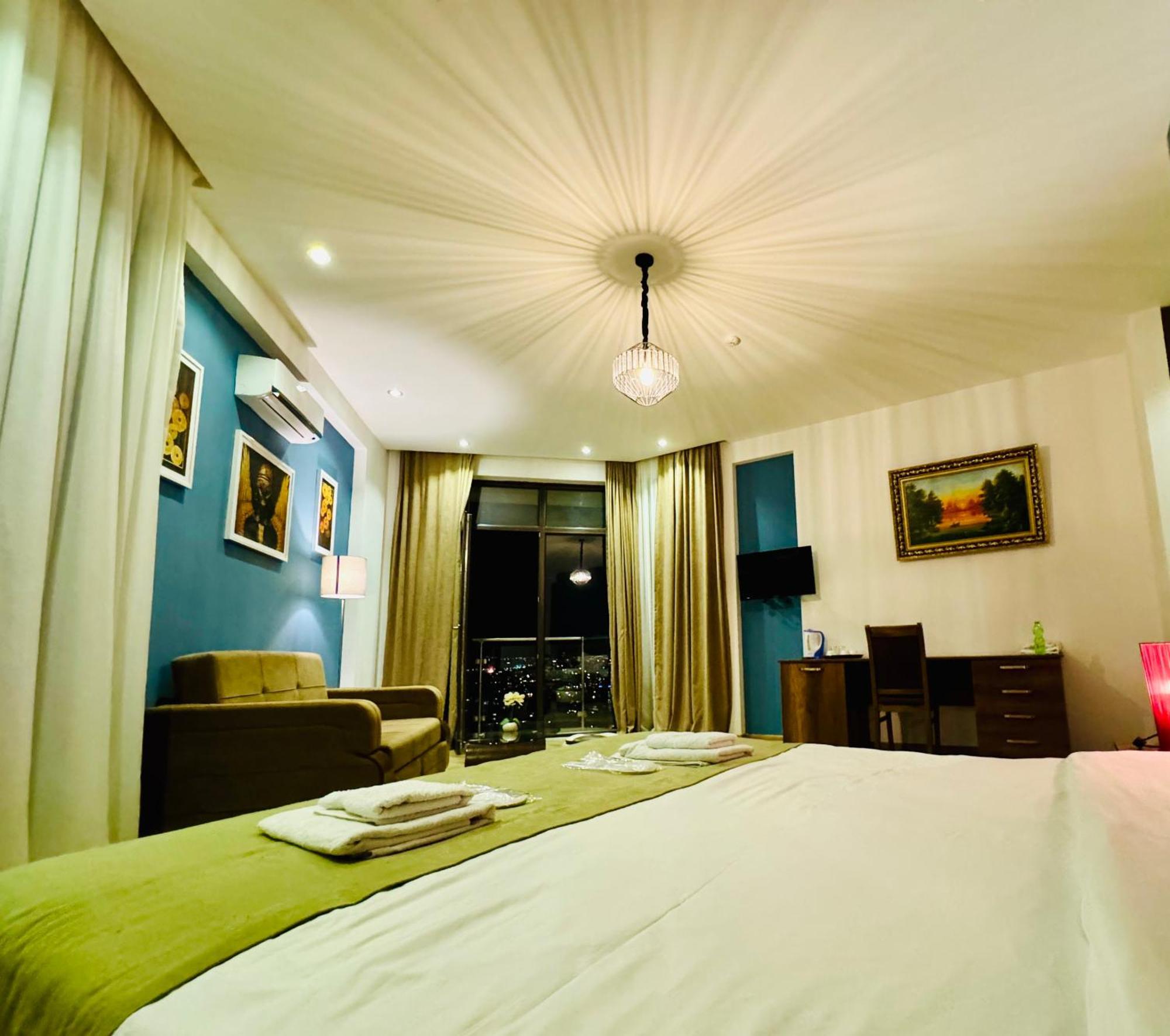 Hotel King Tom Tbilisi Zewnętrze zdjęcie