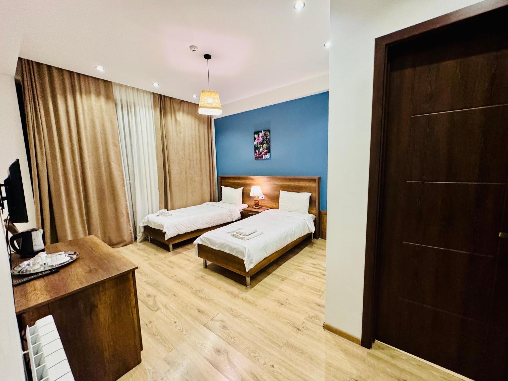 Hotel King Tom Tbilisi Zewnętrze zdjęcie
